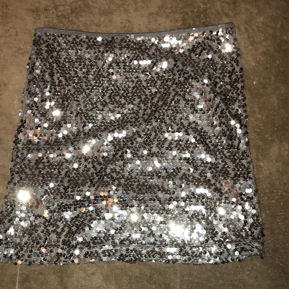 Poof Couture silver sequin mini skirt size S